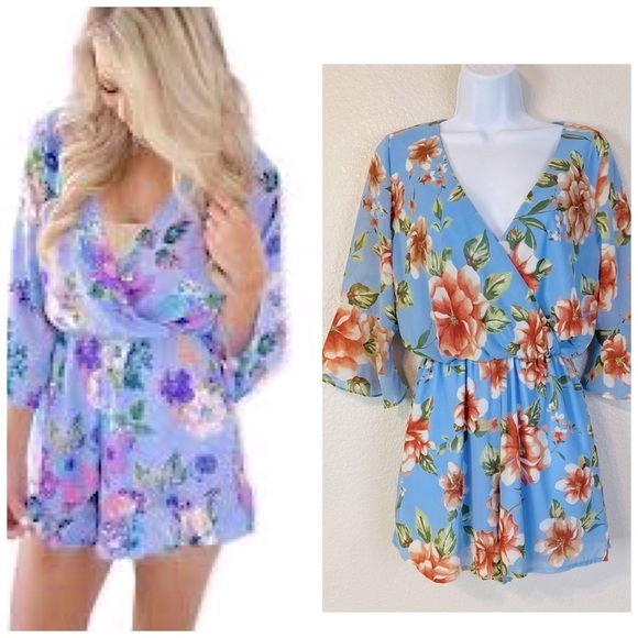 Everly Blue Floral Open Back Romper Size S - Picture 1 of 8